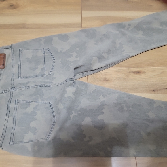 HENRY & BELLE Super Skinny Distressed Combat Print Jean - Picture 12 of 13